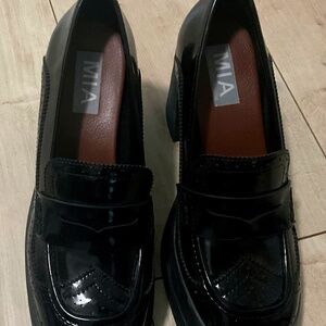 MIA Patent leather platforms Size 7